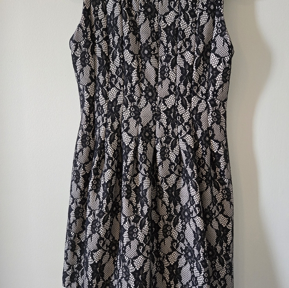Size L Womens specialty dress - Picture 1 of 6